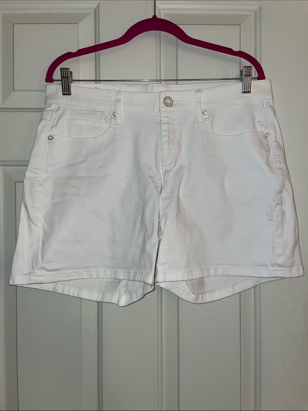 Lilly Pulitzer Lightweight Stretch denim shorts, VGUC, Size 14